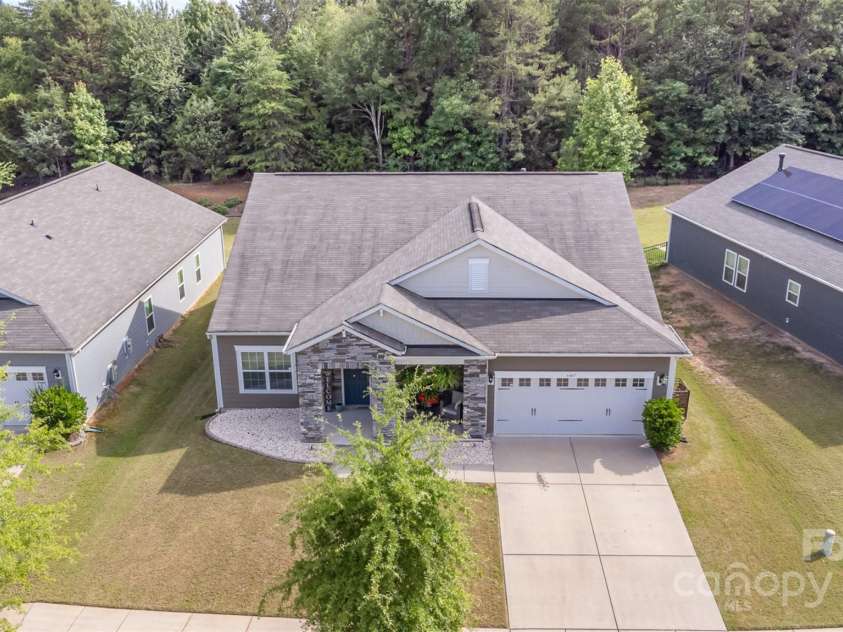 6007 Eleanor Rigby Road, Charlotte, NC 28278.  MLS# CAR4268118, YatesRealty ID 21354. 
