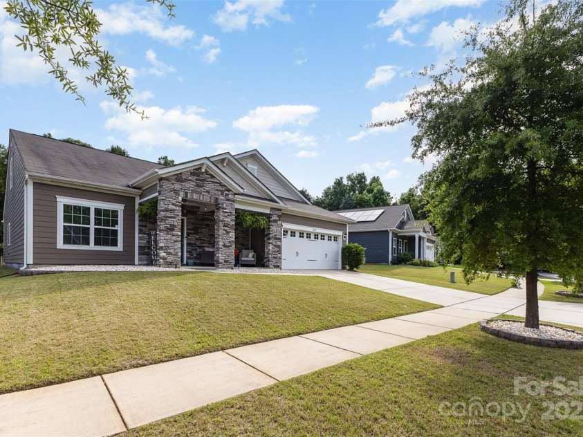 6007 Eleanor Rigby Road, Charlotte, NC 28278.  MLS# CAR4268118, YatesRealty ID 21354. 
