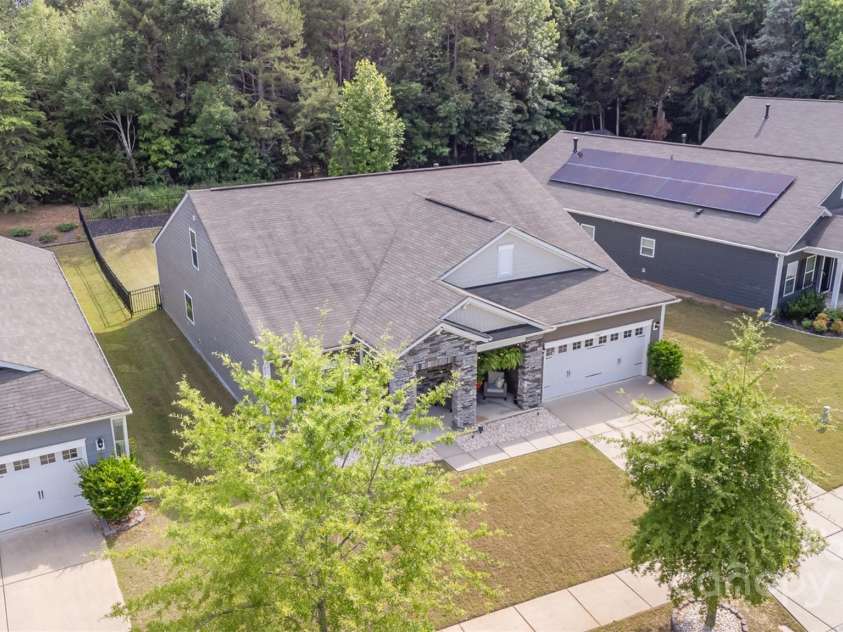 6007 Eleanor Rigby Road, Charlotte, NC 28278.  MLS# CAR4268118, YatesRealty ID 21354. 