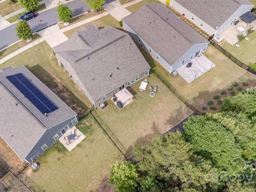 6007 Eleanor Rigby Road, Charlotte, NC 28278.  MLS# CAR4268118, YatesRealty ID 21354. 