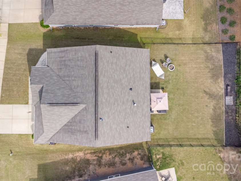 6007 Eleanor Rigby Road, Charlotte, NC 28278.  MLS# CAR4268118, YatesRealty ID 21354. 