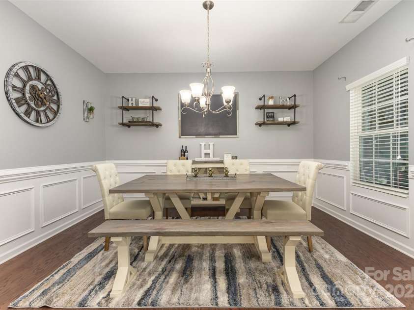 6007 Eleanor Rigby Road, Charlotte, NC 28278.  MLS# CAR4268118, YatesRealty ID 21354. Main Entrance dining room