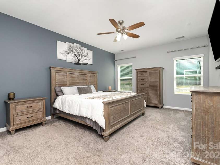 6007 Eleanor Rigby Road, Charlotte, NC 28278.  MLS# CAR4268118, YatesRealty ID 21354. Primary Bedroom on Main level