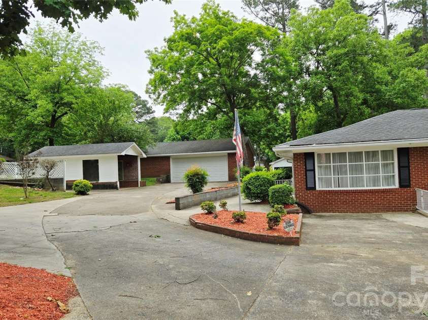 788 Kenmore Street, Shelby, NC 28150.  MLS# CAR4378581, YatesRealty ID 21355. Front