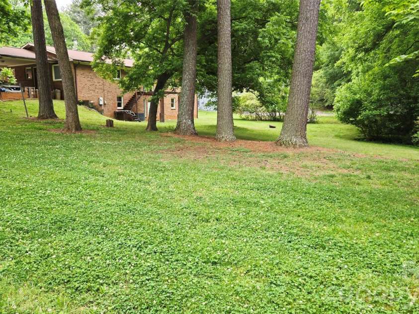 788 Kenmore Street, Shelby, NC 28150.  MLS# CAR4378581, YatesRealty ID 21355. Side yard