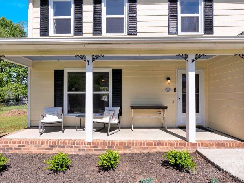 1308 Spring Lake Drive, Gastonia, NC 28054.  MLS# CAR4240599, YatesRealty ID 21356. 