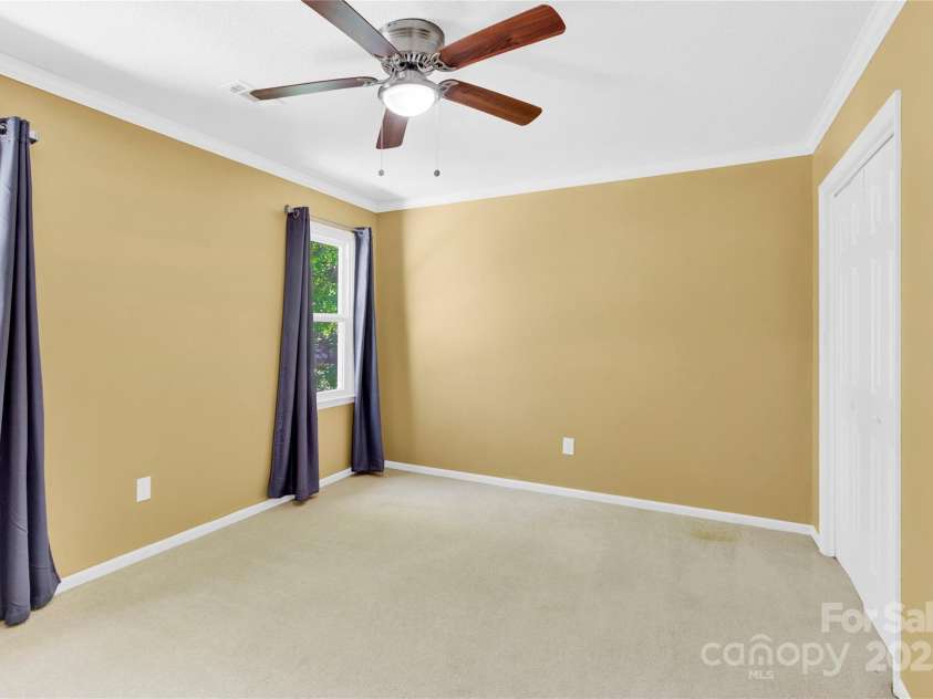 1308 Spring Lake Drive, Gastonia, NC 28054.  MLS# CAR4240599, YatesRealty ID 21356. 