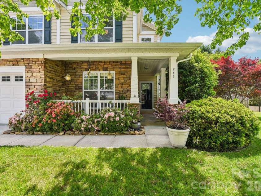 541 Marblewood Court, Fort Mill, SC 29708.  MLS# CAR4380947, YatesRealty ID 21356. 