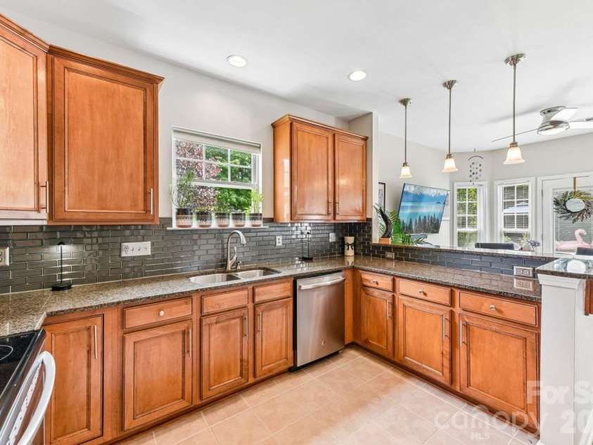 541 Marblewood Court, Fort Mill, SC 29708.  MLS# CAR4380947, YatesRealty ID 21356. 