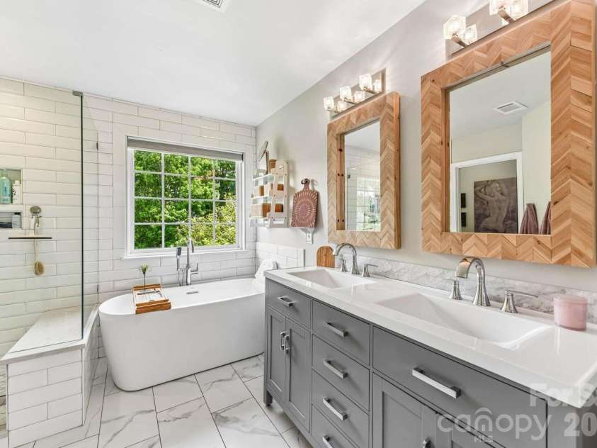 541 Marblewood Court, Fort Mill, SC 29708.  MLS# CAR4380947, YatesRealty ID 21356. 