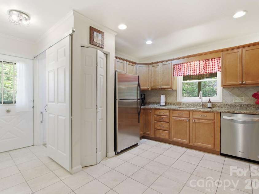 164 Rocky Meadows Road, Newland, NC 28657.  MLS# CAR4380101, YatesRealty ID 21357. 
