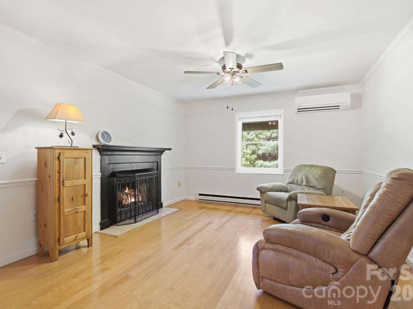 164 Rocky Meadows Road, Newland, NC 28657.  MLS# CAR4380101, YatesRealty ID 21357. 