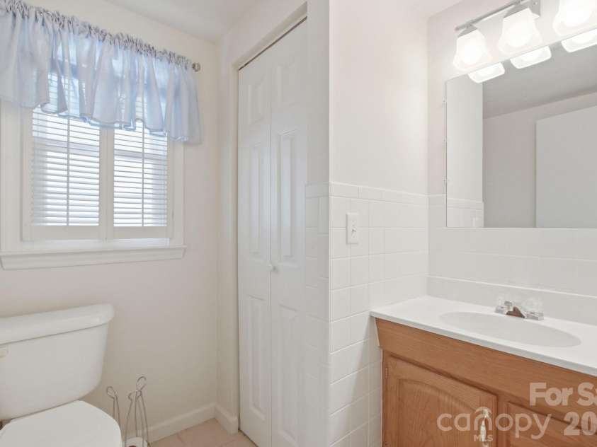 164 Rocky Meadows Road, Newland, NC 28657.  MLS# CAR4380101, YatesRealty ID 21357. 