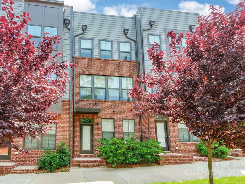 819 Anderson Street, Charlotte, NC 28205.  MLS# CAR4267460, YatesRealty ID 21357. 