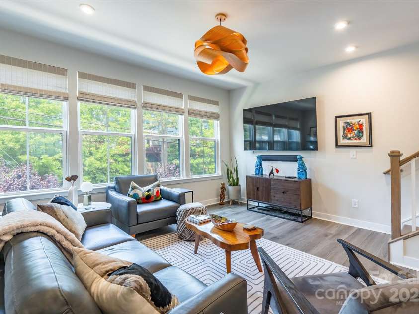 819 Anderson Street, Charlotte, NC 28205.  MLS# CAR4267460, YatesRealty ID 21357. 