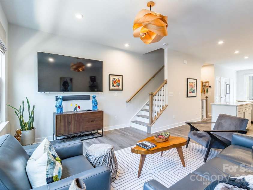819 Anderson Street, Charlotte, NC 28205.  MLS# CAR4267460, YatesRealty ID 21357. 