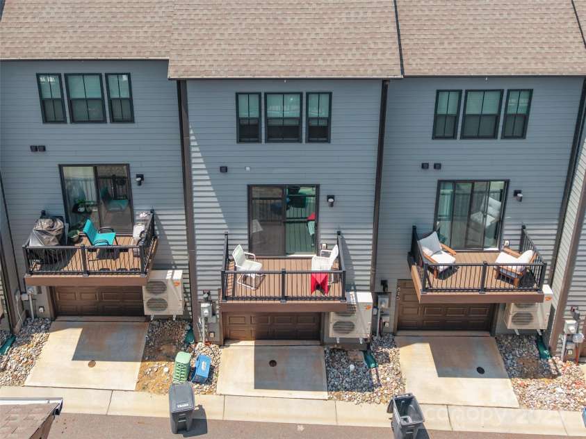 819 Anderson Street, Charlotte, NC 28205.  MLS# CAR4267460, YatesRealty ID 21357. 