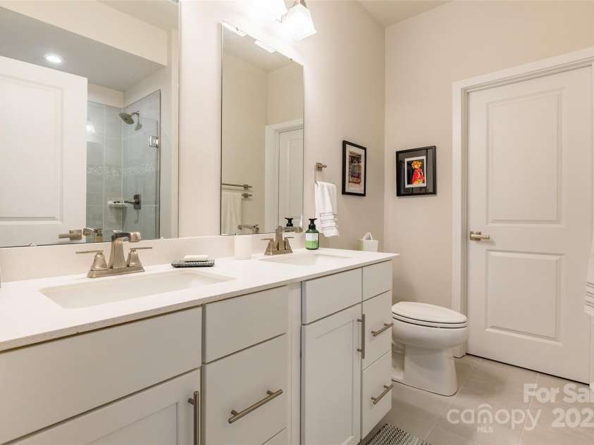 819 Anderson Street, Charlotte, NC 28205.  MLS# CAR4267460, YatesRealty ID 21357. 
