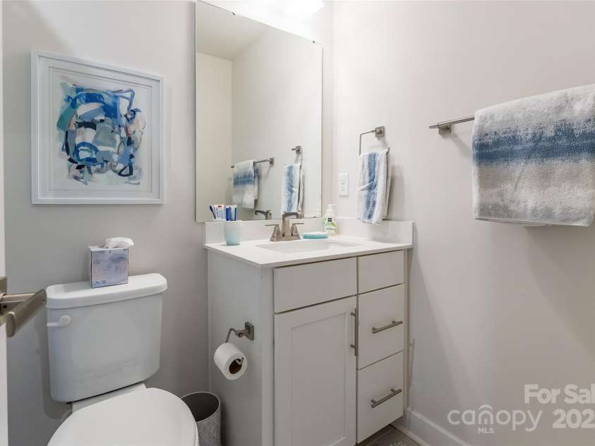 819 Anderson Street, Charlotte, NC 28205.  MLS# CAR4267460, YatesRealty ID 21357. 