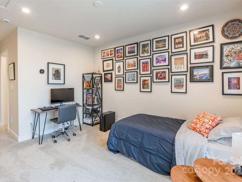 819 Anderson Street, Charlotte, NC 28205.  MLS# CAR4267460, YatesRealty ID 21357. 