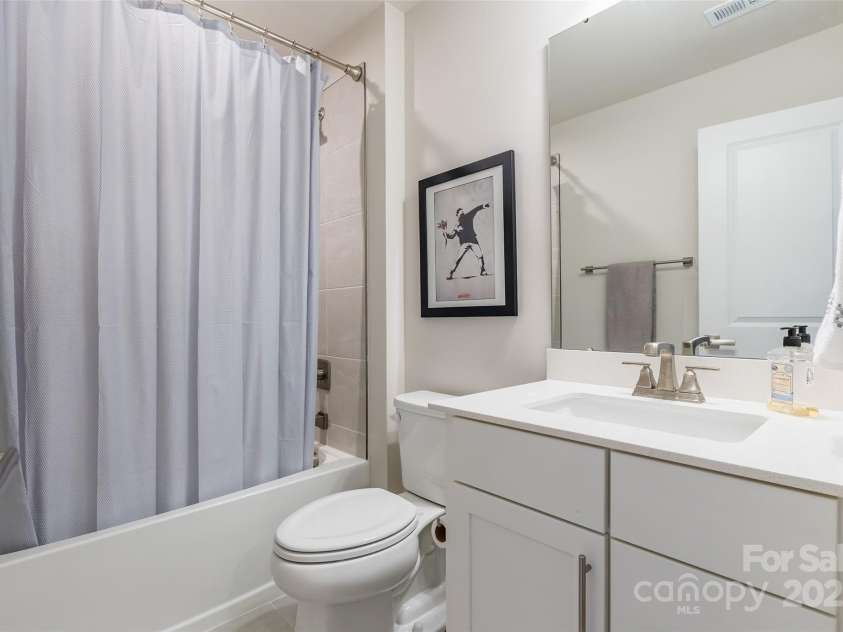 819 Anderson Street, Charlotte, NC 28205.  MLS# CAR4267460, YatesRealty ID 21357. 