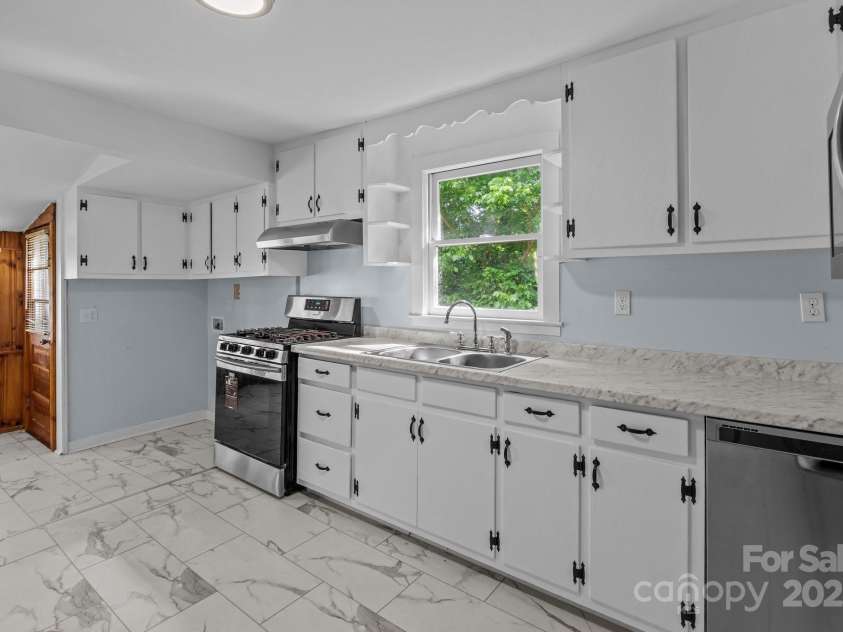 310 Spencer Avenue, Spencer, NC 28159.  MLS# CAR4264159, YatesRealty ID 21358. 