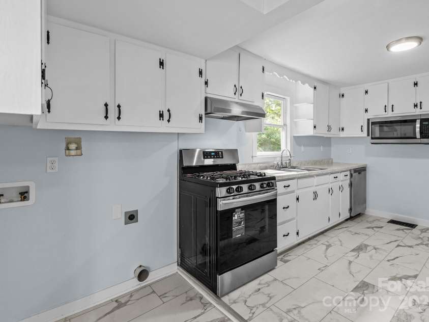 310 Spencer Avenue, Spencer, NC 28159.  MLS# CAR4264159, YatesRealty ID 21358. 