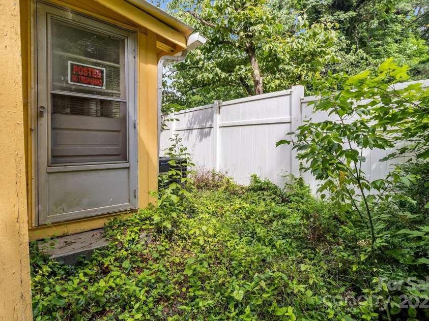 310 Spencer Avenue, Spencer, NC 28159.  MLS# CAR4264159, YatesRealty ID 21358. 