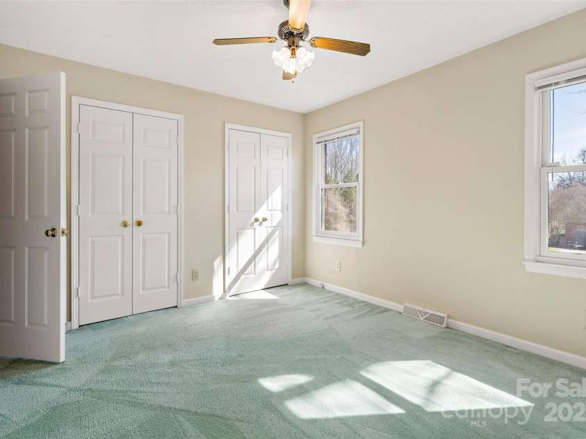 133 Persimmon Creek Road, Kings Mountain, NC 28086.  MLS# CAR4226480, YatesRealty ID 2136. 