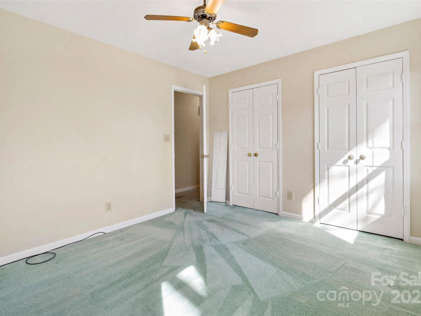 133 Persimmon Creek Road, Kings Mountain, NC 28086.  MLS# CAR4226480, YatesRealty ID 2136. 