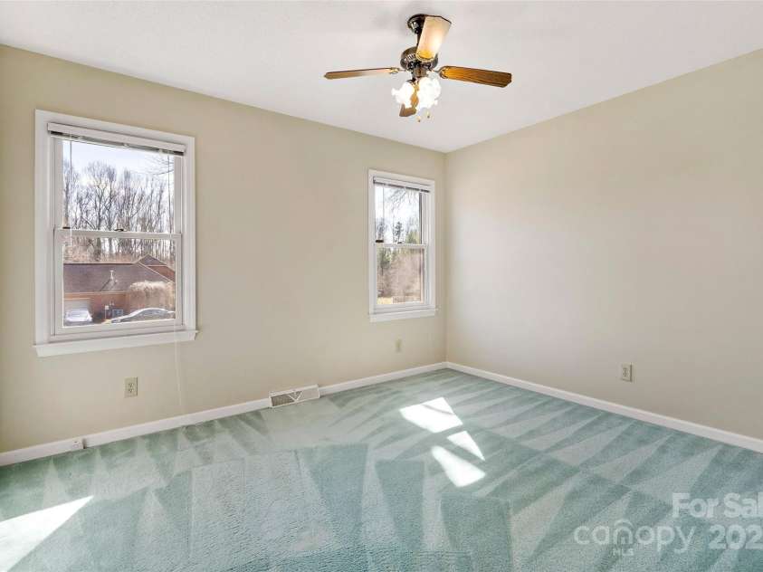 133 Persimmon Creek Road, Kings Mountain, NC 28086.  MLS# CAR4226480, YatesRealty ID 2136. 