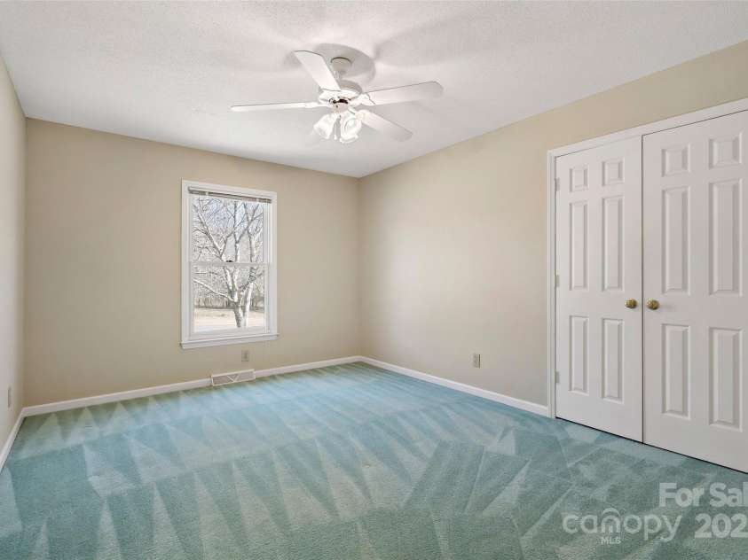 133 Persimmon Creek Road, Kings Mountain, NC 28086.  MLS# CAR4226480, YatesRealty ID 2136. 