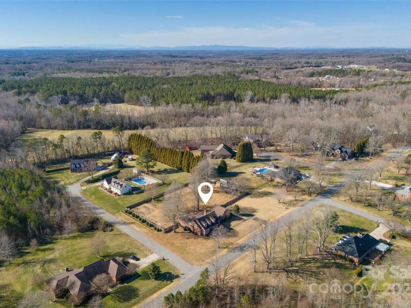 133 Persimmon Creek Road, Kings Mountain, NC 28086.  MLS# CAR4226480, YatesRealty ID 2136. 