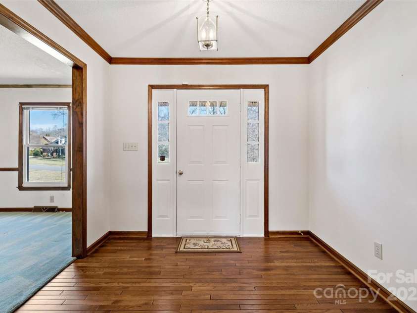 133 Persimmon Creek Road, Kings Mountain, NC 28086.  MLS# CAR4226480, YatesRealty ID 2136. Front Entrance