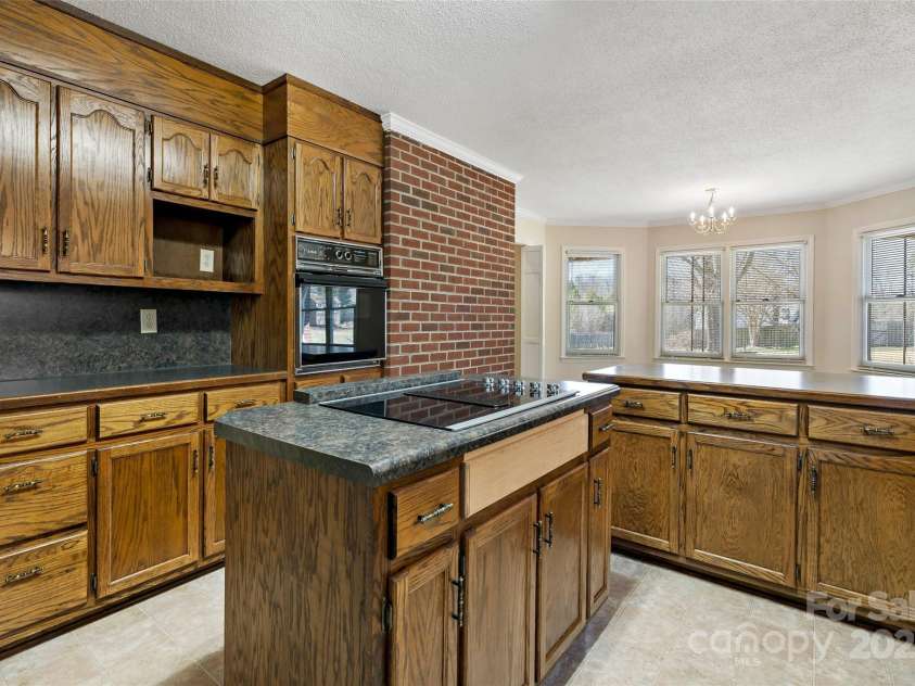 133 Persimmon Creek Road, Kings Mountain, NC 28086.  MLS# CAR4226480, YatesRealty ID 2136. Kitchen