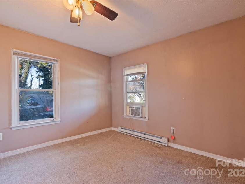 8063 Carolina Boulevard, Clyde, NC 28721.  MLS# CAR4319267, YatesRealty ID 2136. 