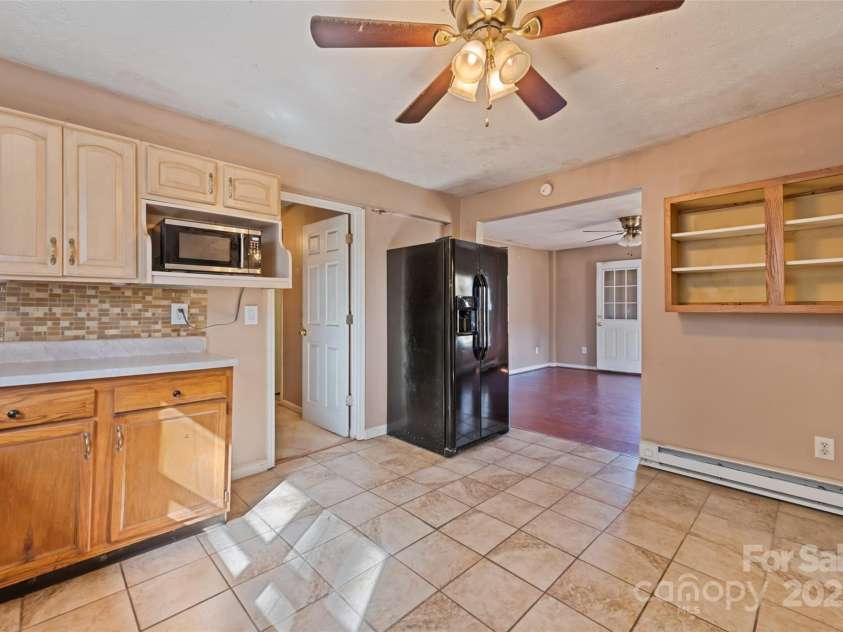 8063 Carolina Boulevard, Clyde, NC 28721.  MLS# CAR4319267, YatesRealty ID 2136. 