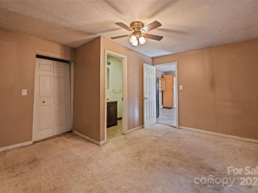 8063 Carolina Boulevard, Clyde, NC 28721.  MLS# CAR4319267, YatesRealty ID 2136. 