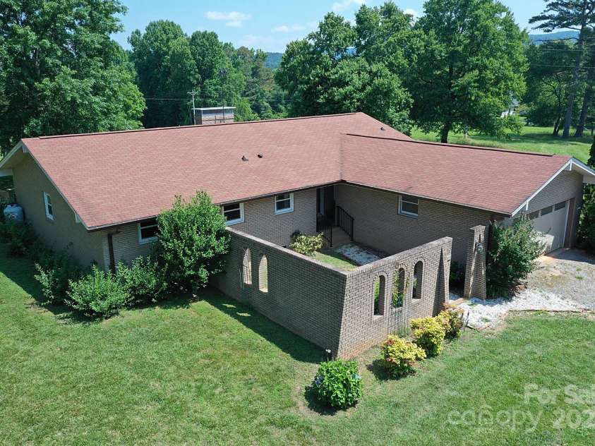 157 Blackberry Lane, Taylorsville, NC 28681.  MLS# CAR4270173, YatesRealty ID 21360. 