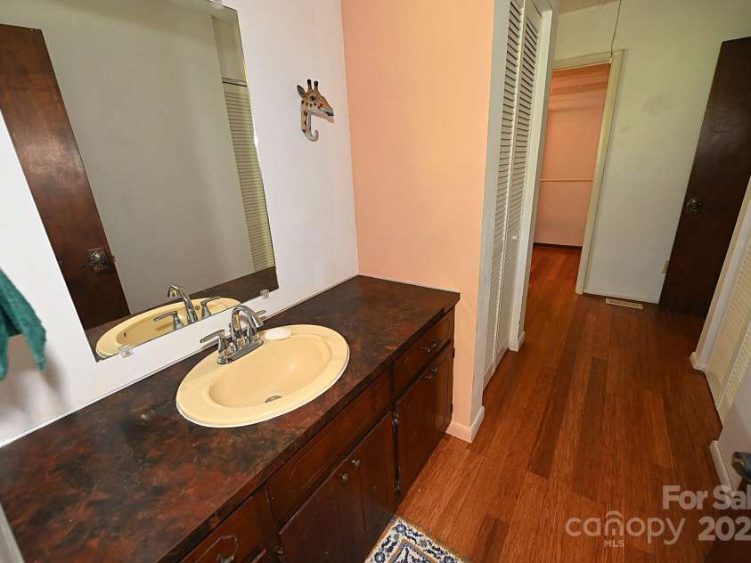 157 Blackberry Lane, Taylorsville, NC 28681.  MLS# CAR4270173, YatesRealty ID 21360. 