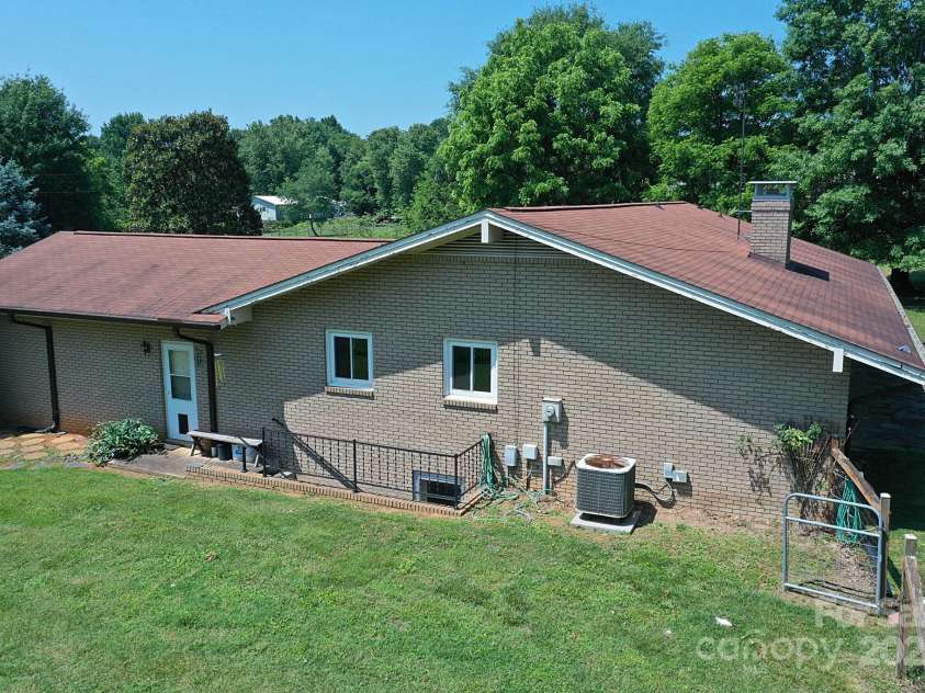 157 Blackberry Lane, Taylorsville, NC 28681.  MLS# CAR4270173, YatesRealty ID 21360. 