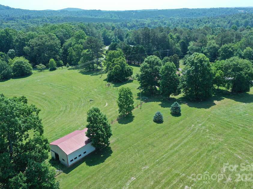 157 Blackberry Lane, Taylorsville, NC 28681.  MLS# CAR4270173, YatesRealty ID 21360. 