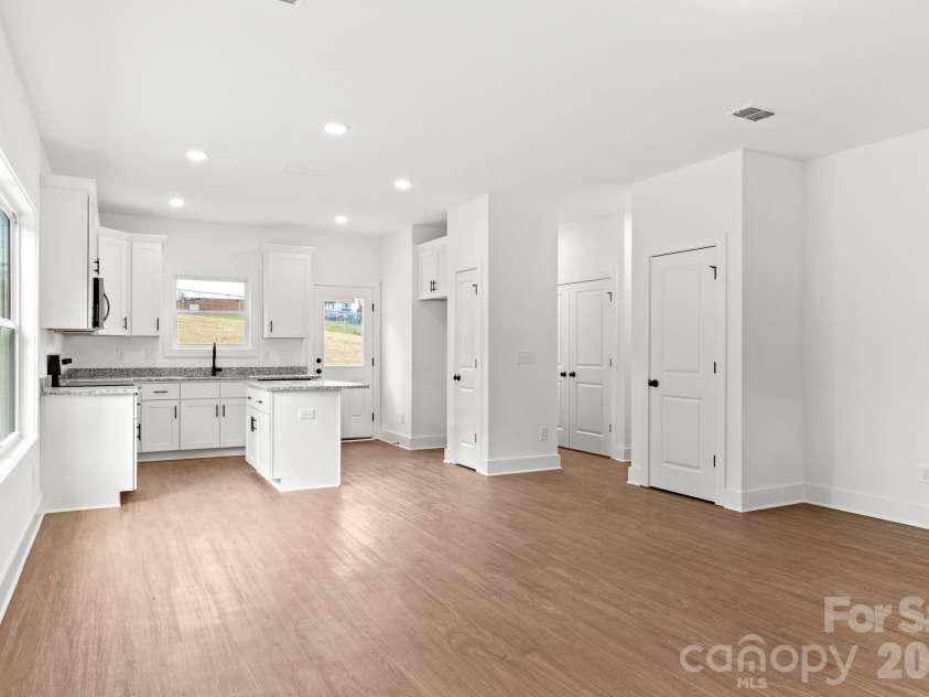 208 Myron Place, Salisbury, NC 28144.  MLS# CAR4380546, YatesRealty ID 21360. 