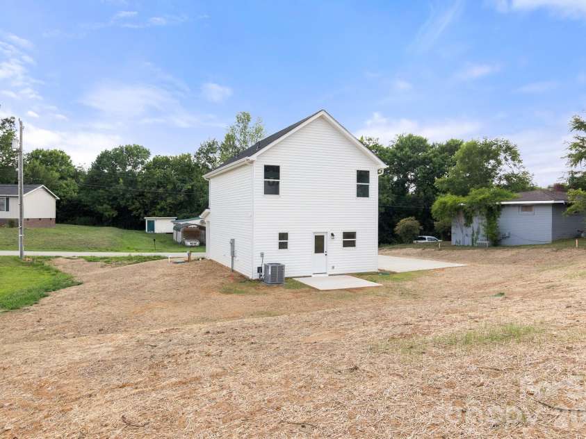 208 Myron Place, Salisbury, NC 28144.  MLS# CAR4380546, YatesRealty ID 21360. 