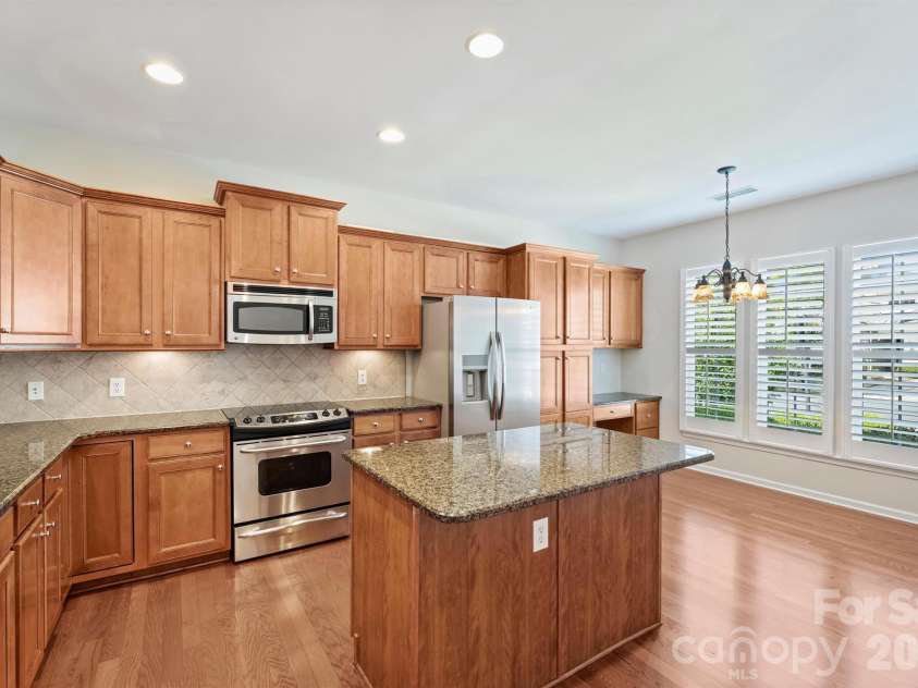 23116 Kingfisher Drive, Fort Mill, SC 29707.  MLS# CAR4378477, YatesRealty ID 21361. 