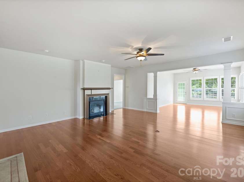 23116 Kingfisher Drive, Fort Mill, SC 29707.  MLS# CAR4378477, YatesRealty ID 21361. 