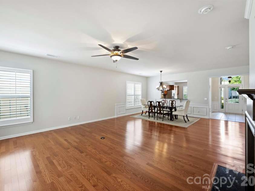 23116 Kingfisher Drive, Fort Mill, SC 29707.  MLS# CAR4378477, YatesRealty ID 21361. 
