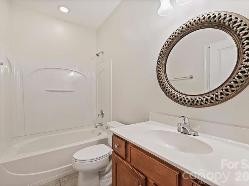 23116 Kingfisher Drive, Fort Mill, SC 29707.  MLS# CAR4378477, YatesRealty ID 21361. 
