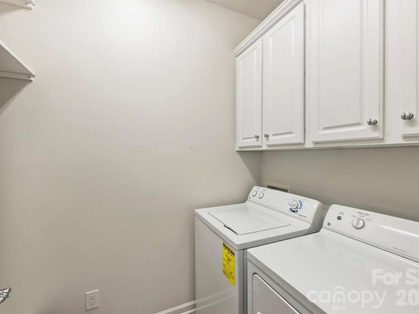 23116 Kingfisher Drive, Fort Mill, SC 29707.  MLS# CAR4378477, YatesRealty ID 21361. 