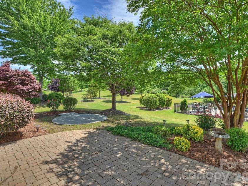 23116 Kingfisher Drive, Fort Mill, SC 29707.  MLS# CAR4378477, YatesRealty ID 21361. 